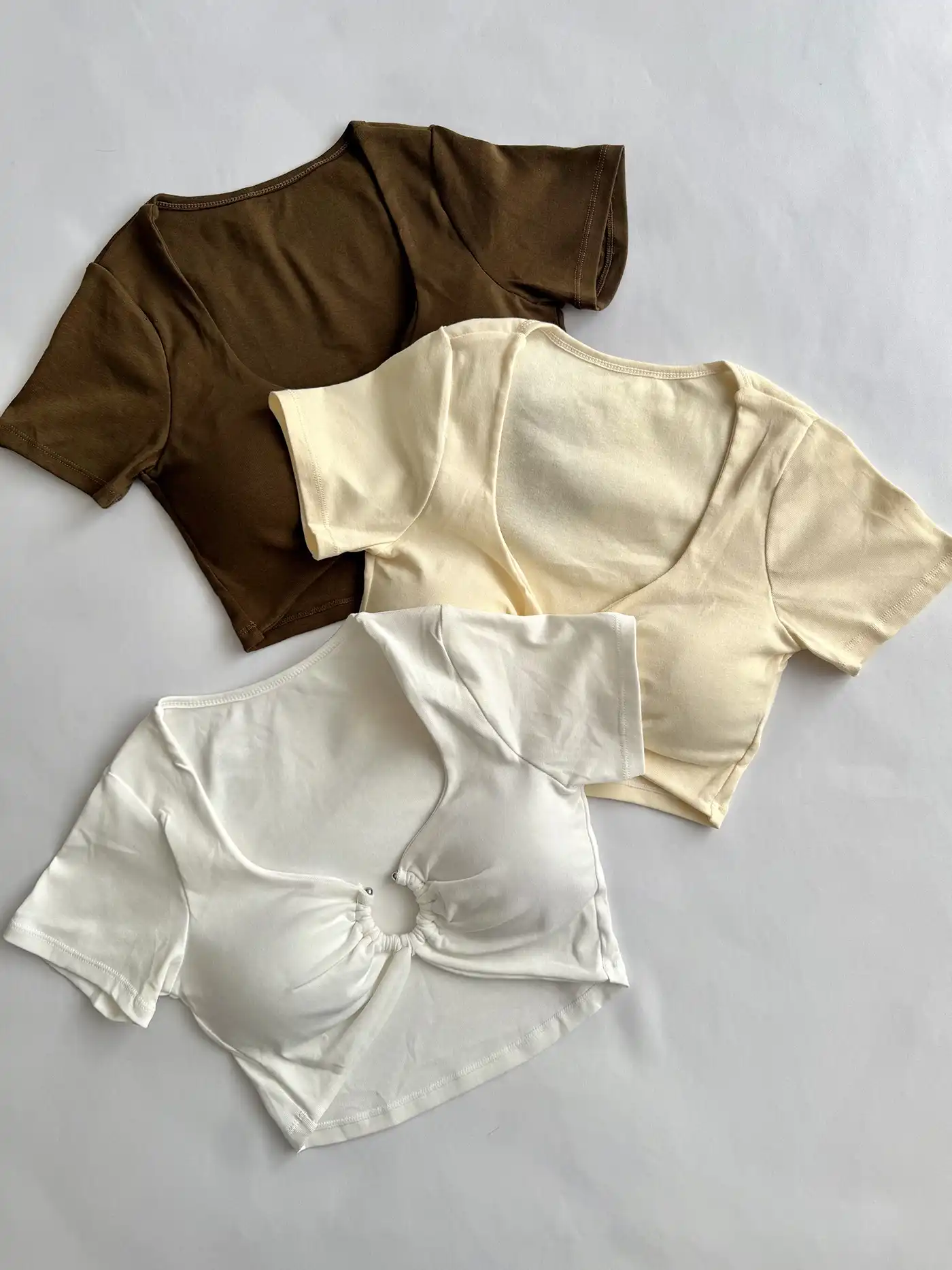 کراپ تاپ حلقه ایی